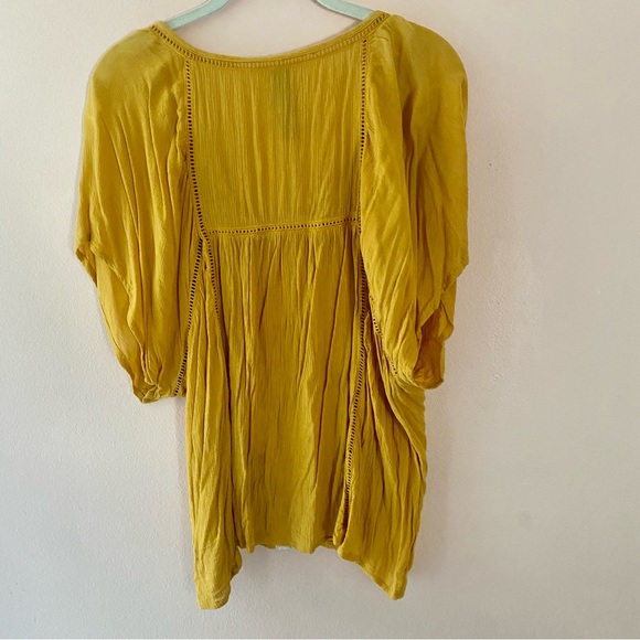 FRANCESCAS BLUE RAIN MUSTARD YELLOW V NECK SHORT SLEEVE OVERSIZED TOP SIZE LARGE - Picture 4 of 4